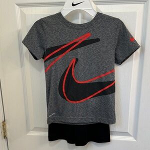 2 boys Nike short sets size 6